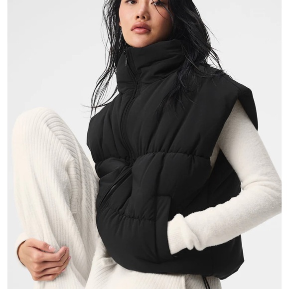 Alo Puffer Vest - Picture 5 of 6